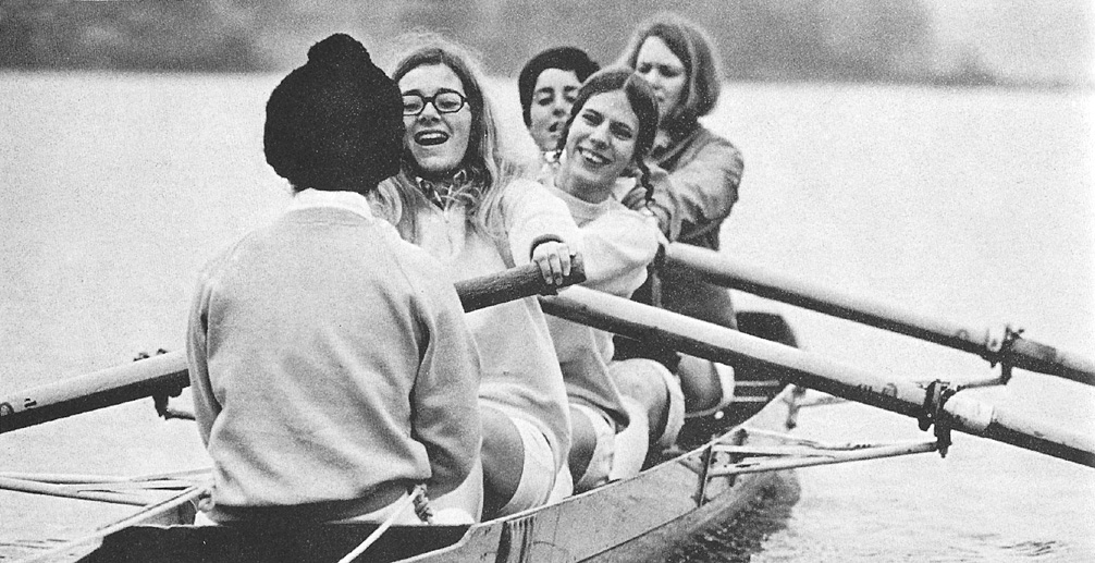 Washington Rowing Women's History